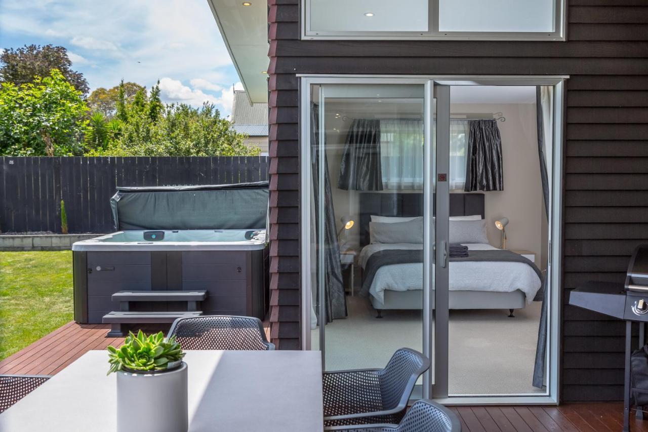 Wind Down On Esther Martinborough Exterior photo