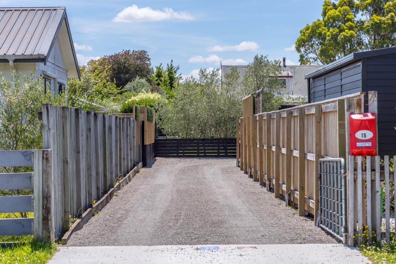 Wind Down On Esther Martinborough Exterior photo