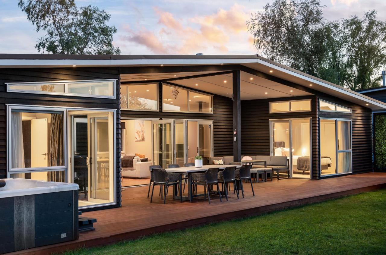 Wind Down On Esther Martinborough Exterior photo